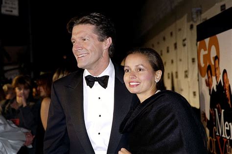 stone phillips wife